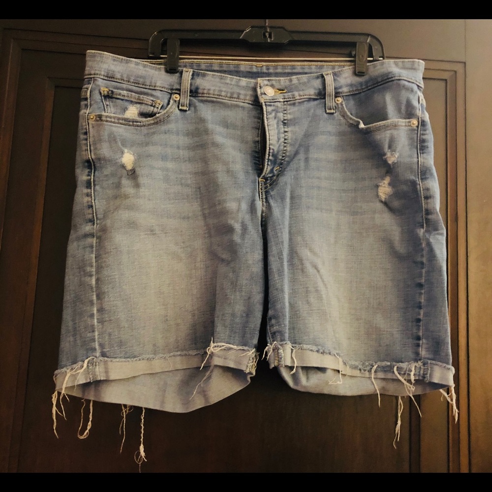 Levi’s long shorts